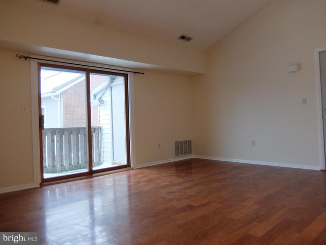 4906 RAVENS CREST DR, Plainsboro, NJ 08536