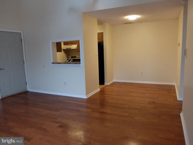 4906 RAVENS CREST DR, Plainsboro, NJ 08536