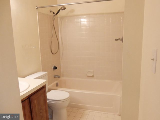 4906 RAVENS CREST DR, Plainsboro, NJ 08536