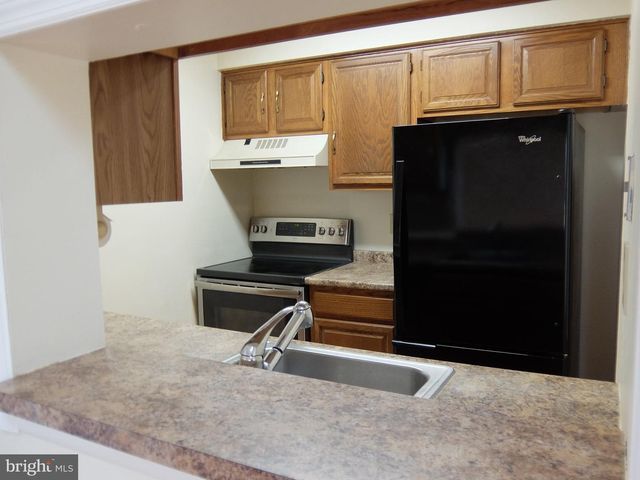 4906 RAVENS CREST DR, Plainsboro, NJ 08536