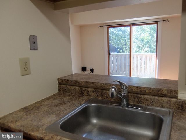 4906 RAVENS CREST DR, Plainsboro, NJ 08536