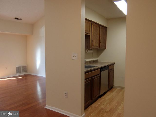 4906 RAVENS CREST DR, Plainsboro, NJ 08536