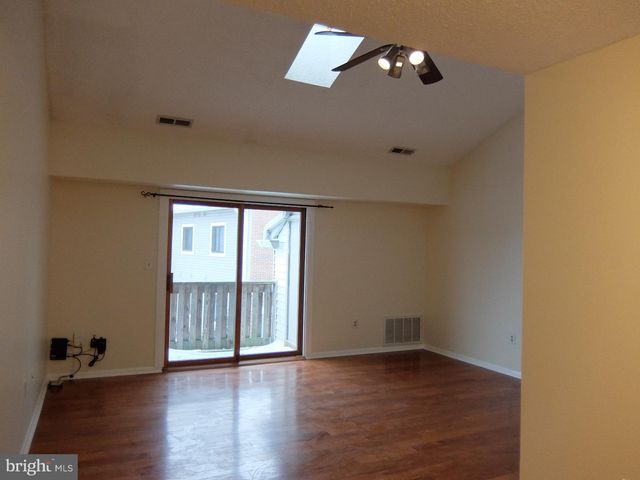 4906 RAVENS CREST DR, Plainsboro, NJ 08536