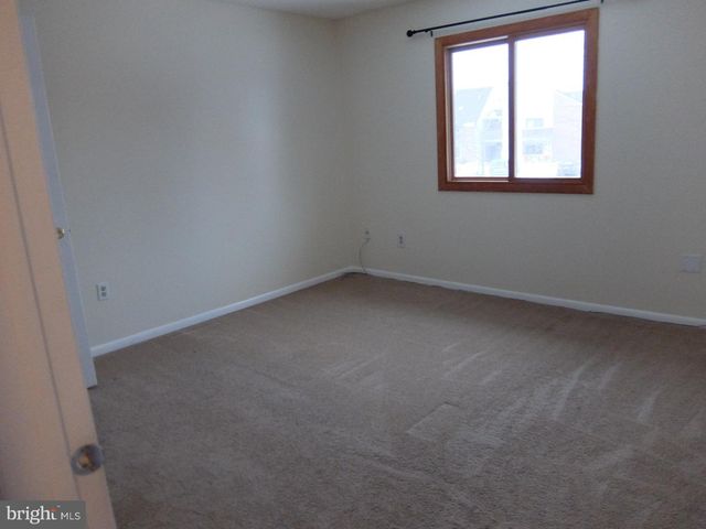 4906 RAVENS CREST DR, Plainsboro, NJ 08536