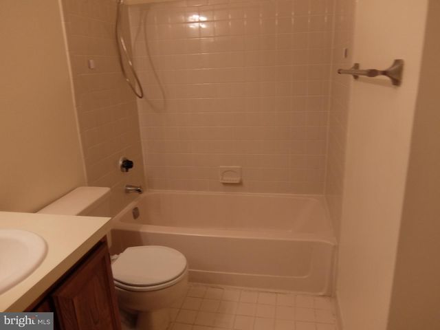 4906 RAVENS CREST DR, Plainsboro, NJ 08536