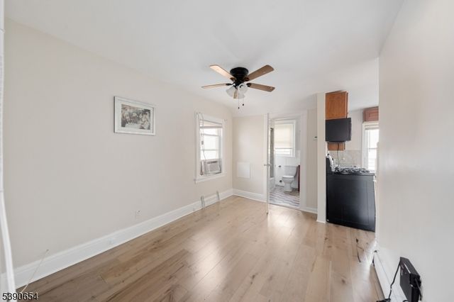 226 N 9th St 3, Newark City, NJ 07107