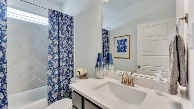 121 Cecilia Cove Court, Dayton, TX 77535