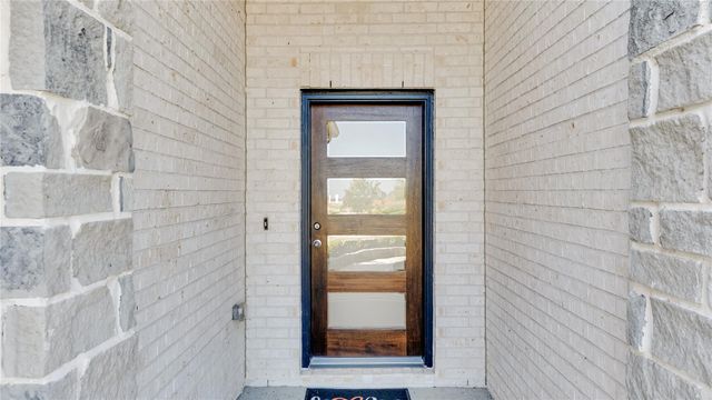 121 Cecilia Cove Court, Dayton, TX 77535