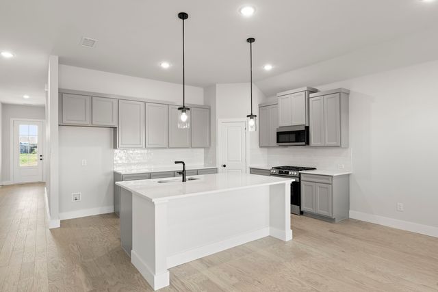 2352 Bell Way, Forney, TX 75126