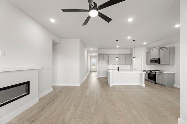 2352 Bell Way, Forney, TX 75126