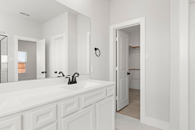 2352 Bell Way, Forney, TX 75126