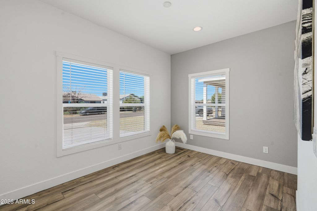 21728 W ROOSEVELT Avenue, Wittmann, AZ 85361 — photo 5
