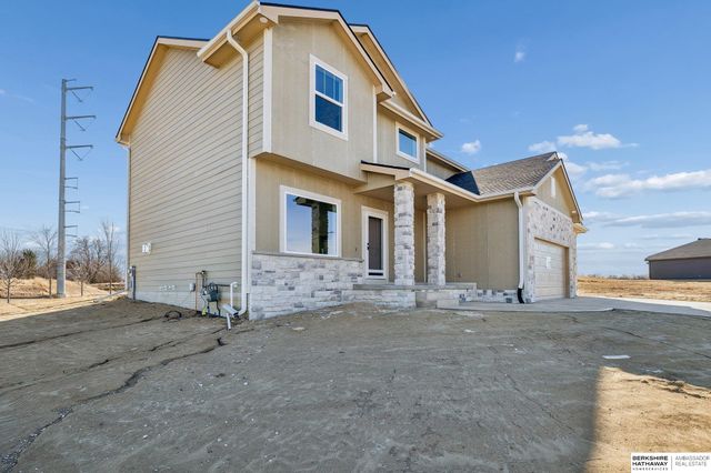 18055 Sycamore Drive, Gretna, NE 68028