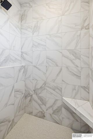 18055 Sycamore Drive, Gretna, NE 68028