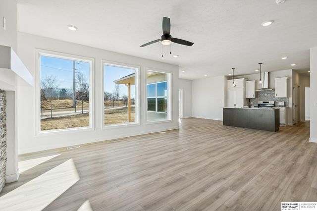 18055 Sycamore Drive, Gretna, NE 68028