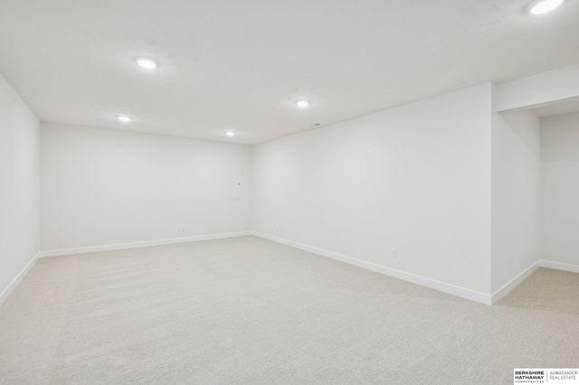 18055 Sycamore Drive, Gretna, NE 68028