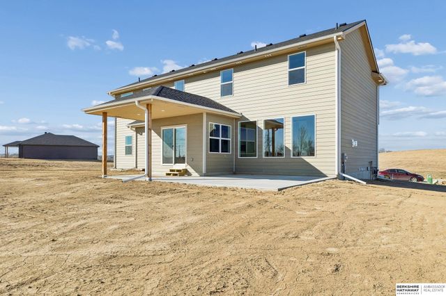 18055 Sycamore Drive, Gretna, NE 68028