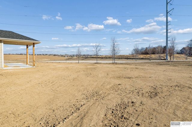 18055 Sycamore Drive, Gretna, NE 68028