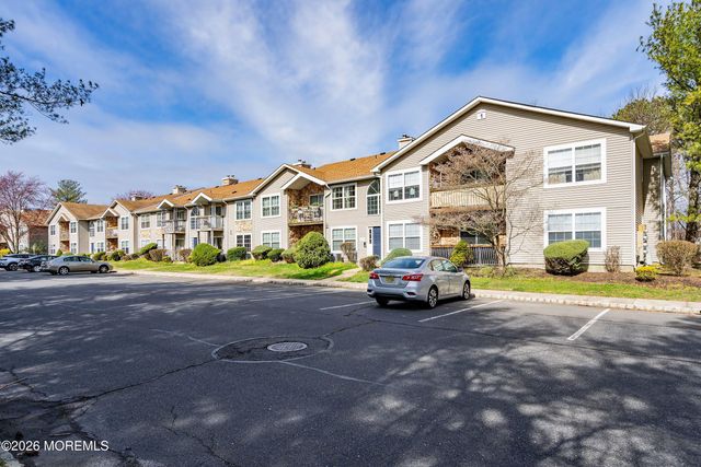 84 Diane Drive, Tinton Falls, NJ 07753