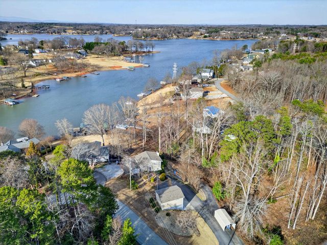 353 Fagan Drive, Inman, SC 29349