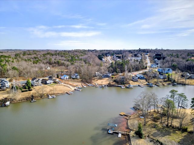 353 Fagan Drive, Inman, SC 29349