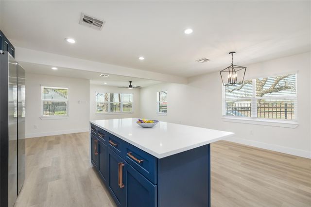 1003 Claxton Street, Houston, TX 77087