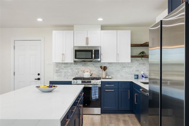 1003 Claxton Street, Houston, TX 77087