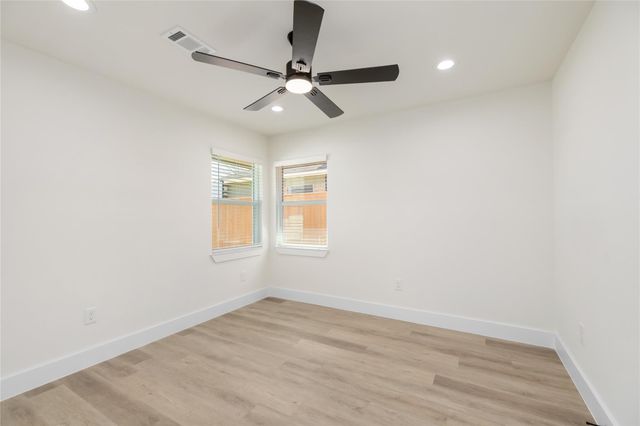 1003 Claxton Street, Houston, TX 77087