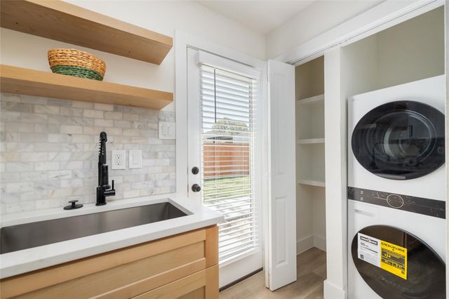 1003 Claxton Street, Houston, TX 77087