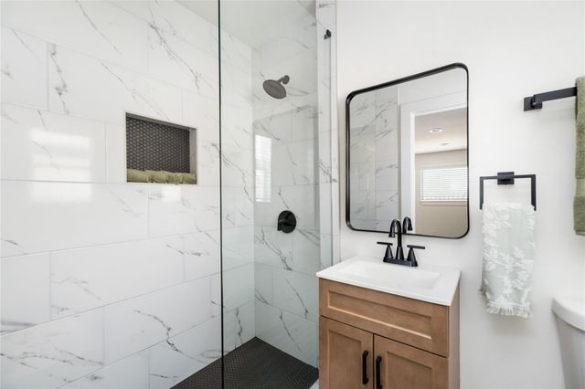 1003 Claxton Street, Houston, TX 77087