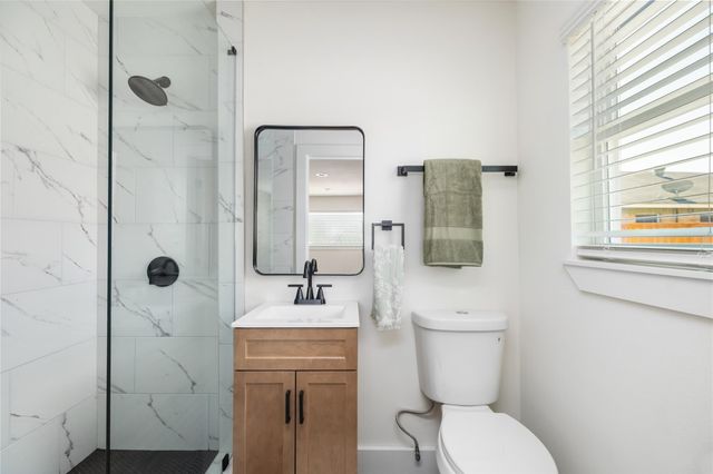 1003 Claxton Street, Houston, TX 77087