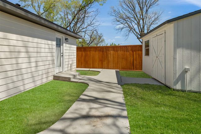 1003 Claxton Street, Houston, TX 77087