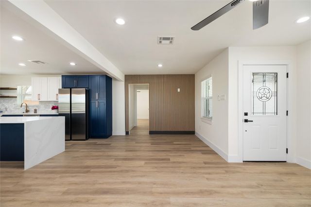 1003 Claxton Street, Houston, TX 77087