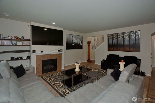 9976 Charles Street, Yelm, WA 98597