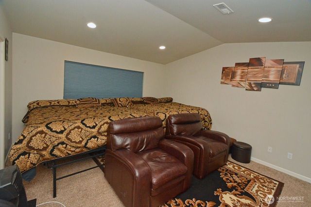 9976 Charles Street, Yelm, WA 98597