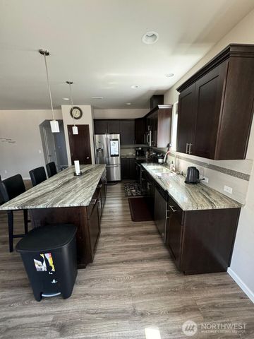 9976 Charles Street, Yelm, WA 98597