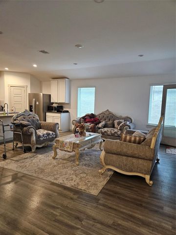 7831 Murciana Drive, Rosharon, TX 77583