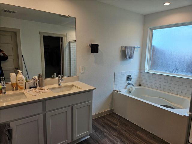 7831 Murciana Drive, Rosharon, TX 77583
