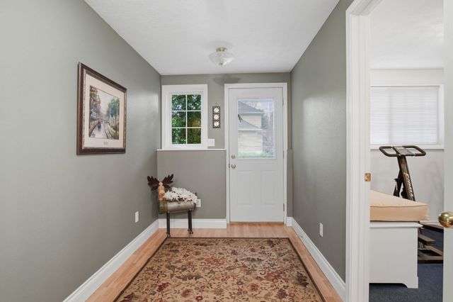 14922 E Belle Terre Ave, Veradale, WA 99037