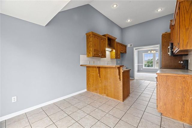 414 Donegal Drive, Smithville, MO 64089