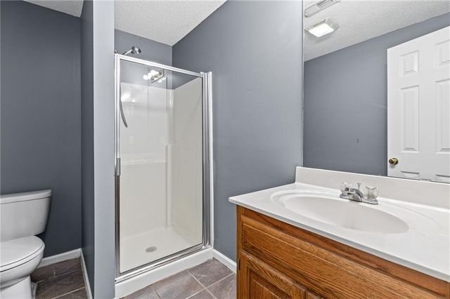 414 Donegal Drive, Smithville, MO 64089