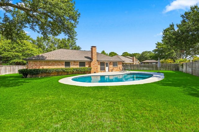 3 Roaring Creek Court, Trophy Club, TX 76262