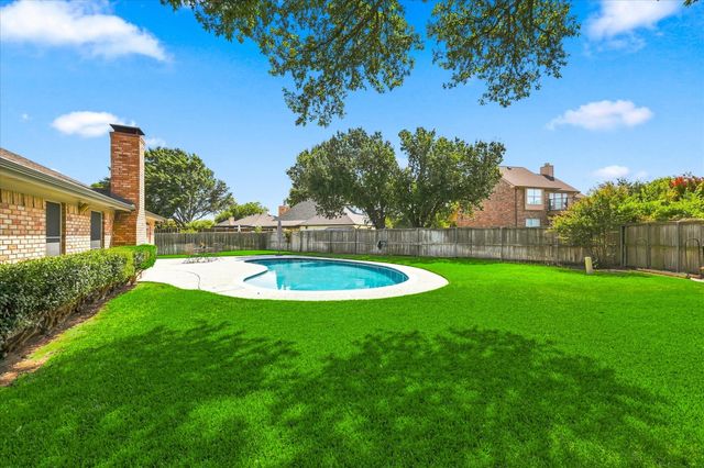 3 Roaring Creek Court, Trophy Club, TX 76262