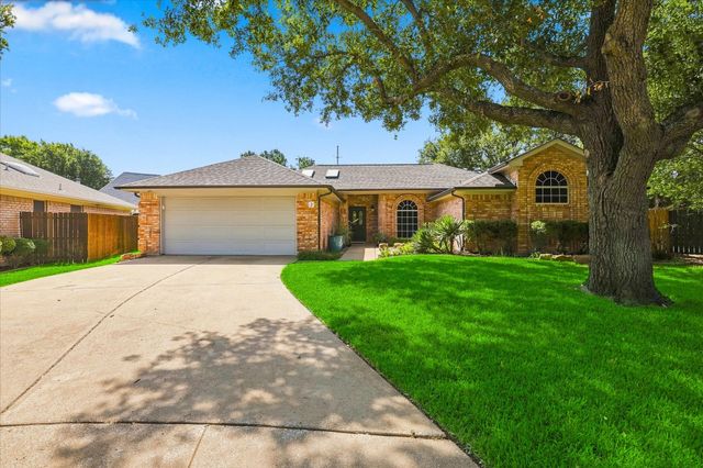 3 Roaring Creek Court, Trophy Club, TX 76262