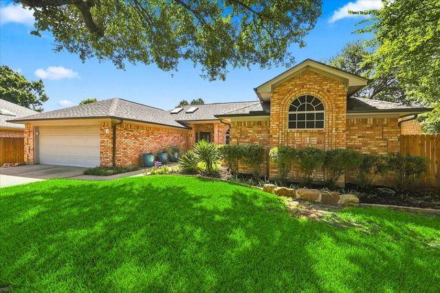 3 Roaring Creek Court, Trophy Club, TX 76262