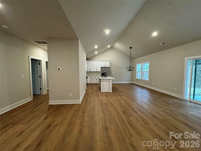 403 Scarlett Oak Court NE, Lenoir, NC 28605