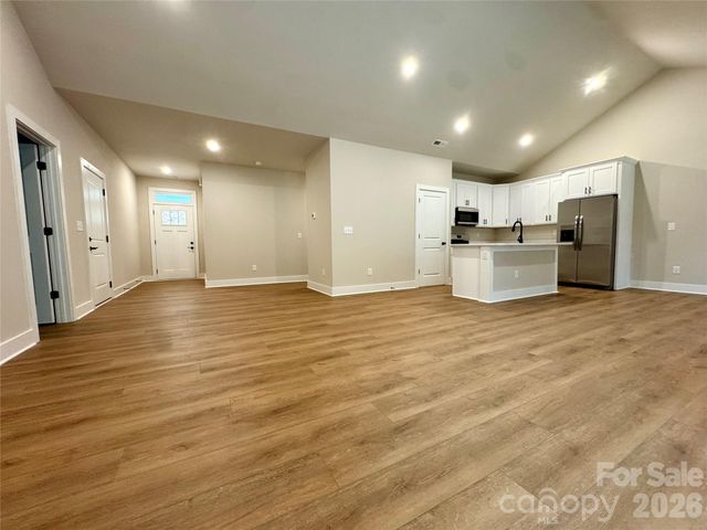 403 Scarlett Oak Court NE, Lenoir, NC 28605