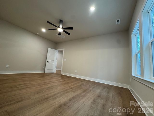 403 Scarlett Oak Court NE, Lenoir, NC 28605