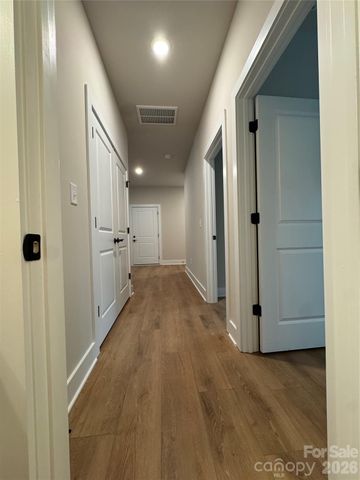 403 Scarlett Oak Court NE, Lenoir, NC 28605