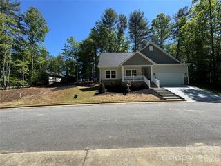 403 Scarlett Oak Court NE, Lenoir, NC 28605